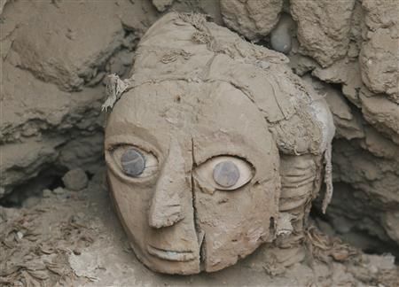 Ancient Wari Mummy Discovered in Peru